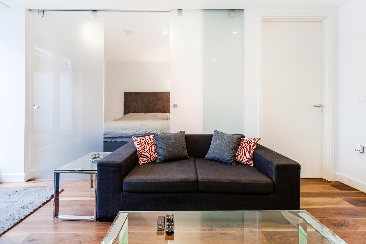 The Oxford Street Apartment *